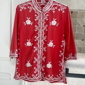 Women top embroidered button down blouse asian flair size M